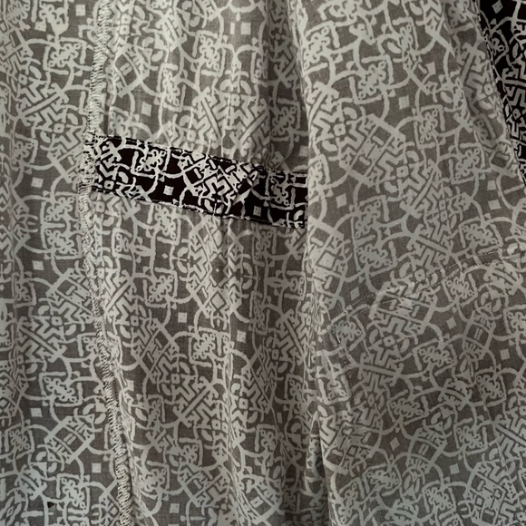 Chico’s Brown & White Open Front Rayon Cardigan Size 3 - Picture 6 of 13